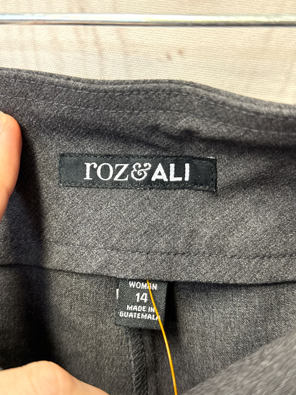 Roz & Ali Women's Size 14 Gray Pants