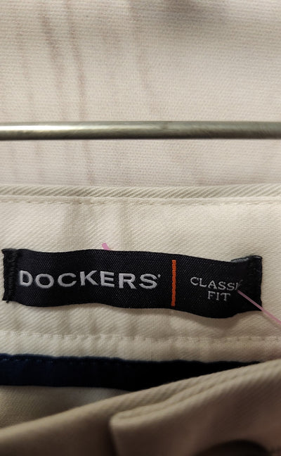 Dockers Men's Size 33x30 Beige Pants