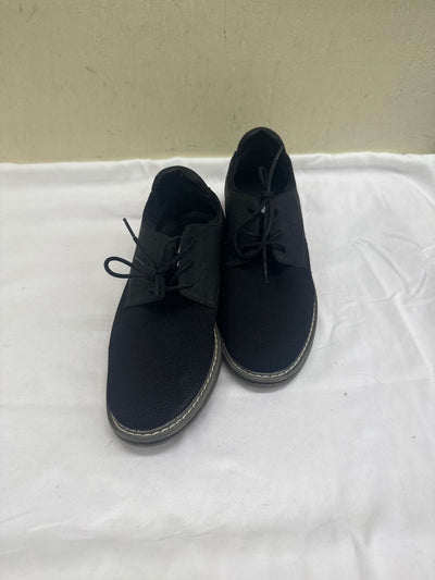 Steve Madden Boy's Size 4 Black Shoes