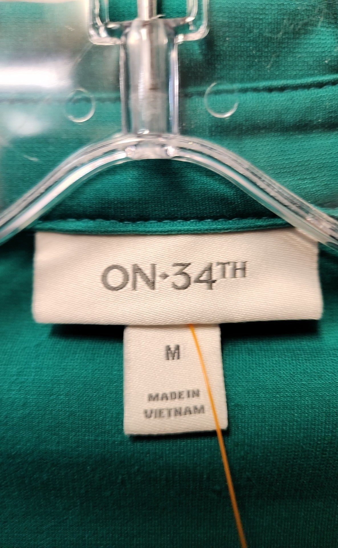 On 34th Women's Size M Green Long Sleeve Top