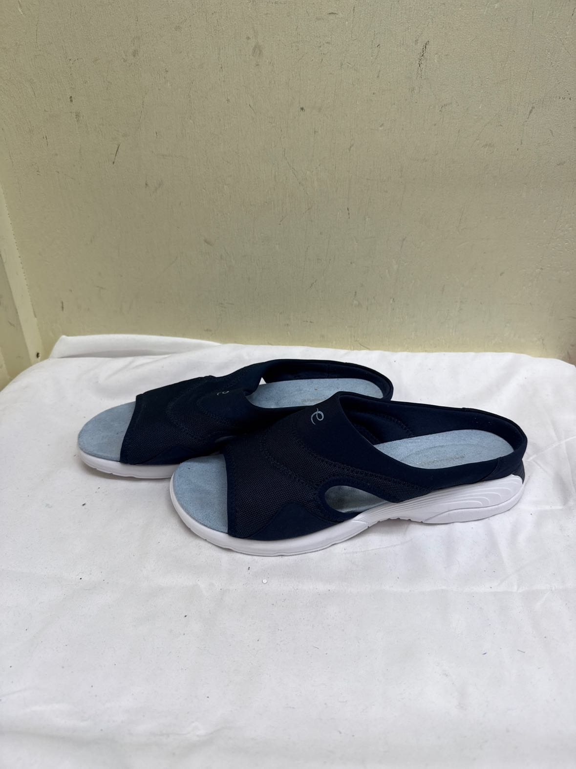 Easy Spirit Women's Size 11 Blue Sandals