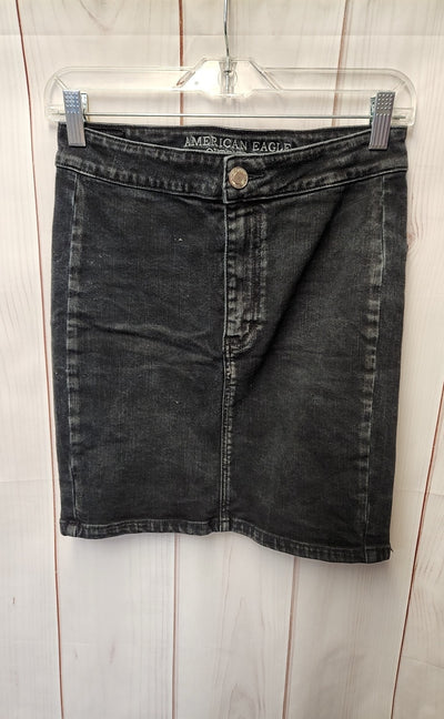 American Eagle Women's Size 6 Black Skirt