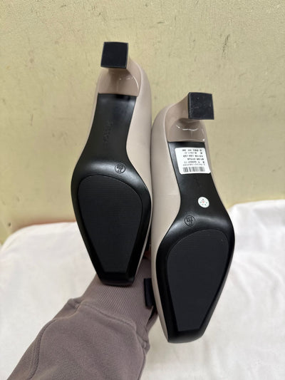 Kiss Cat Women's Size 37 = 6-1/2 Gray Pumps Shoes