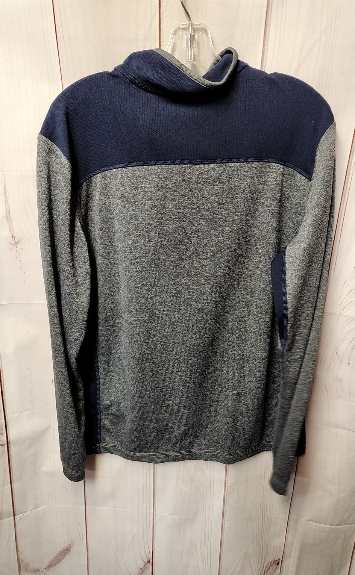 Brooks Brothers Men's Size M Gray Shirt