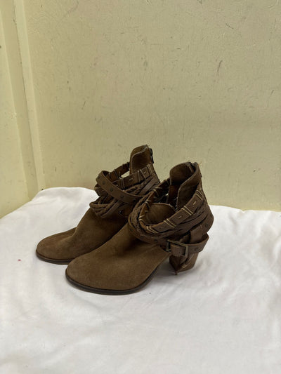 Naughty Women's Size 7 Brown Boots Shoes