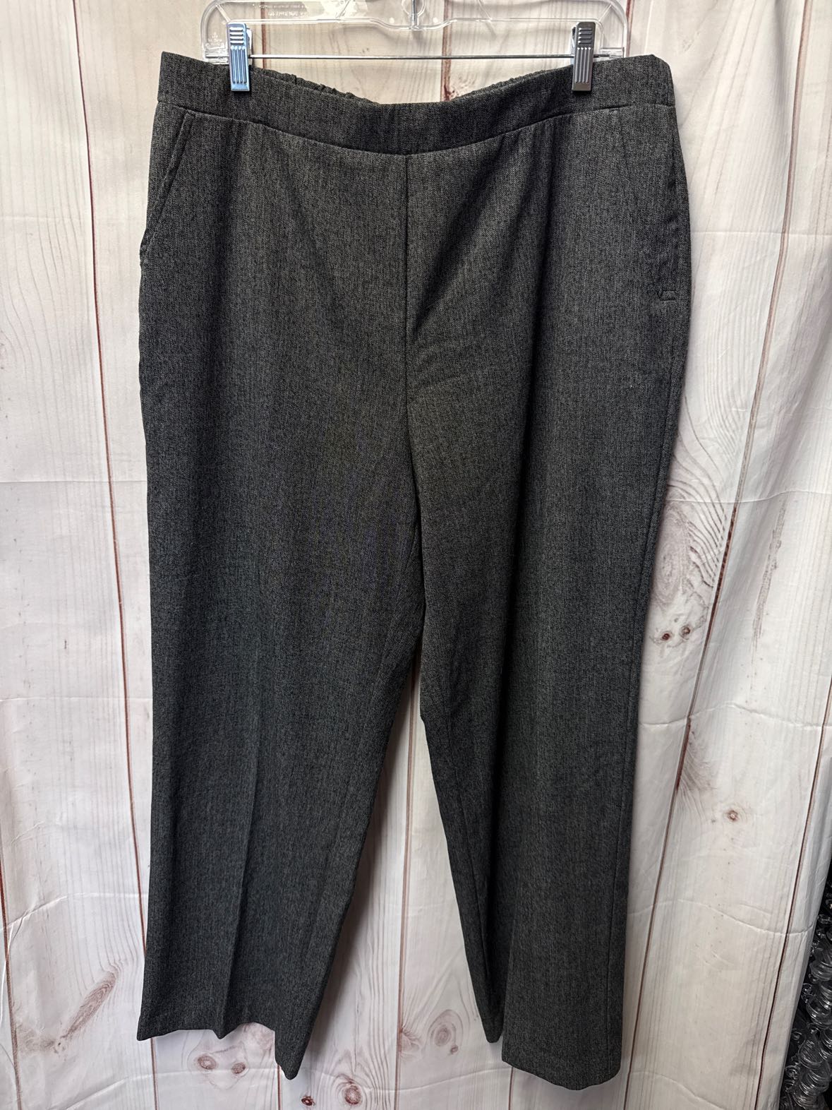 Dana Buchman Women's Size 16 Gray Pants Staight