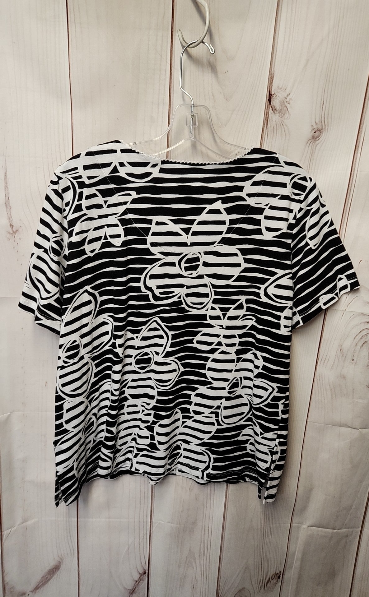 Alfred Dunner Women's Size M Petite Black Floral Short Sleeve Top