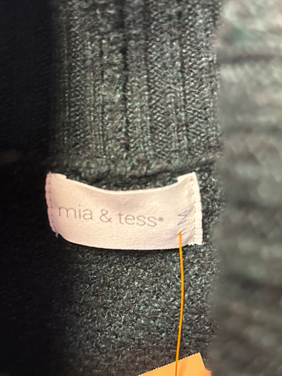 Mia & Tess Women's Size M Green Sweater