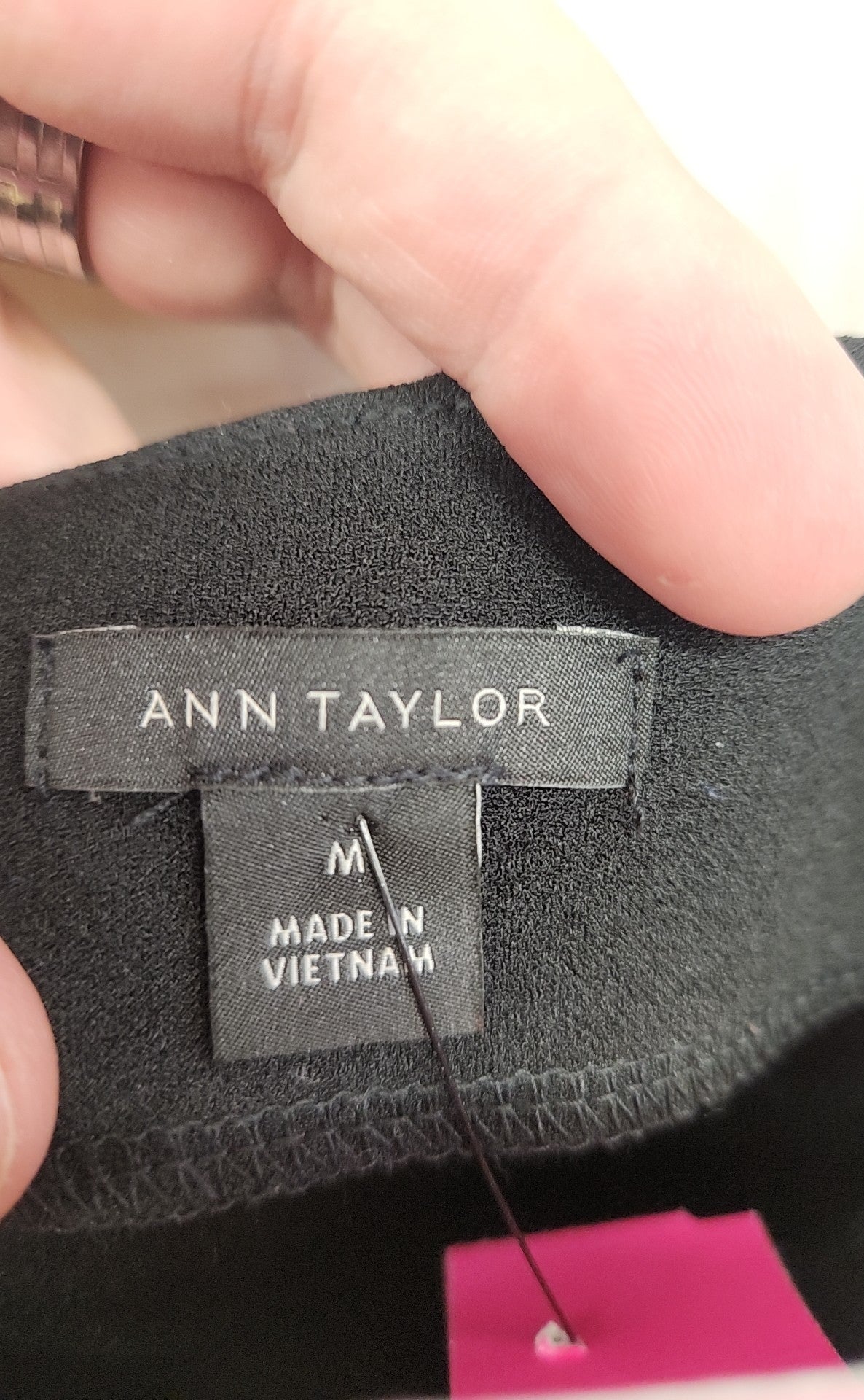 Ann Taylor Women's Size M Black Sleeveless Top