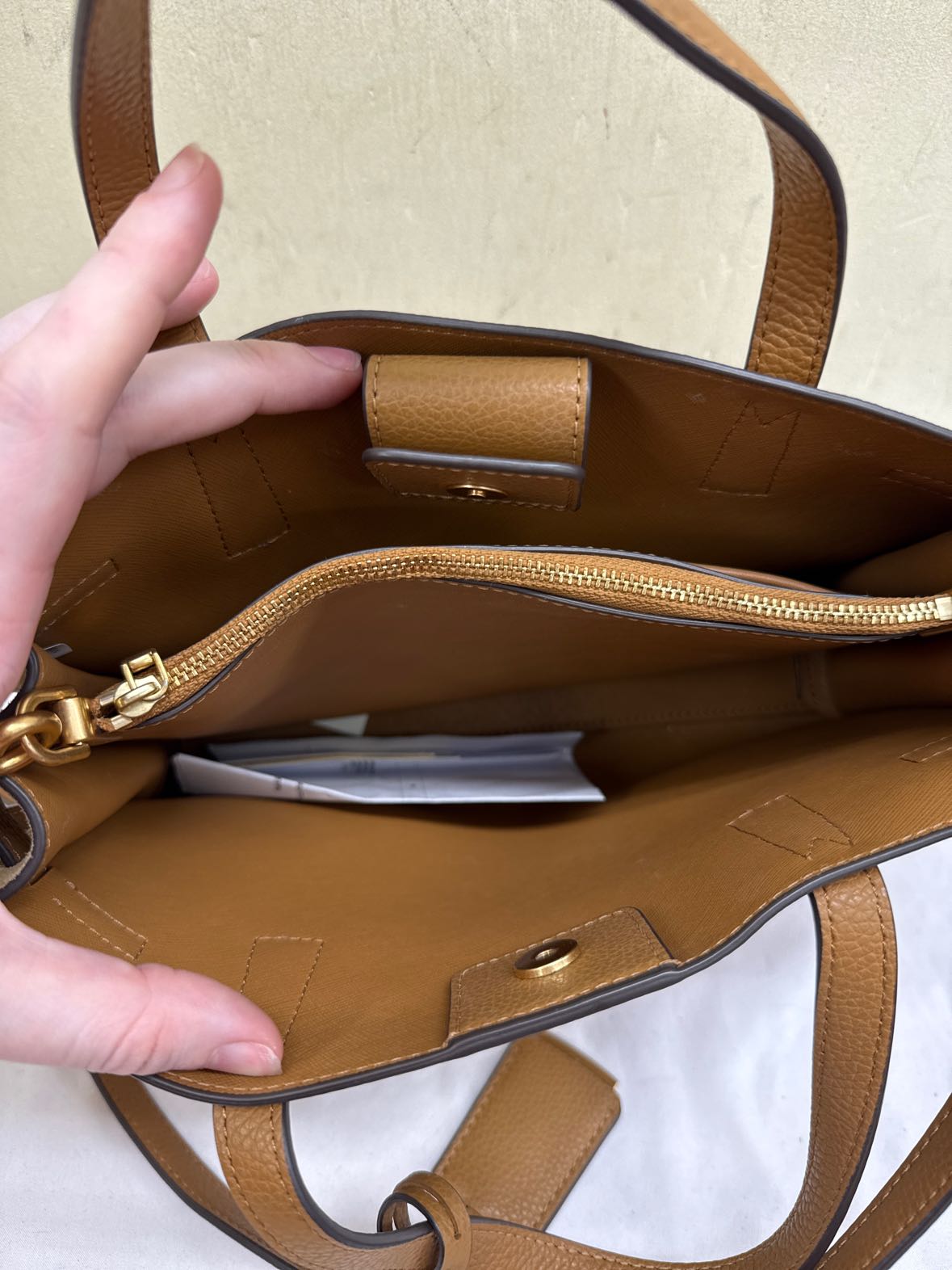 NWT Tory Burch Brown Leather Purse Bag