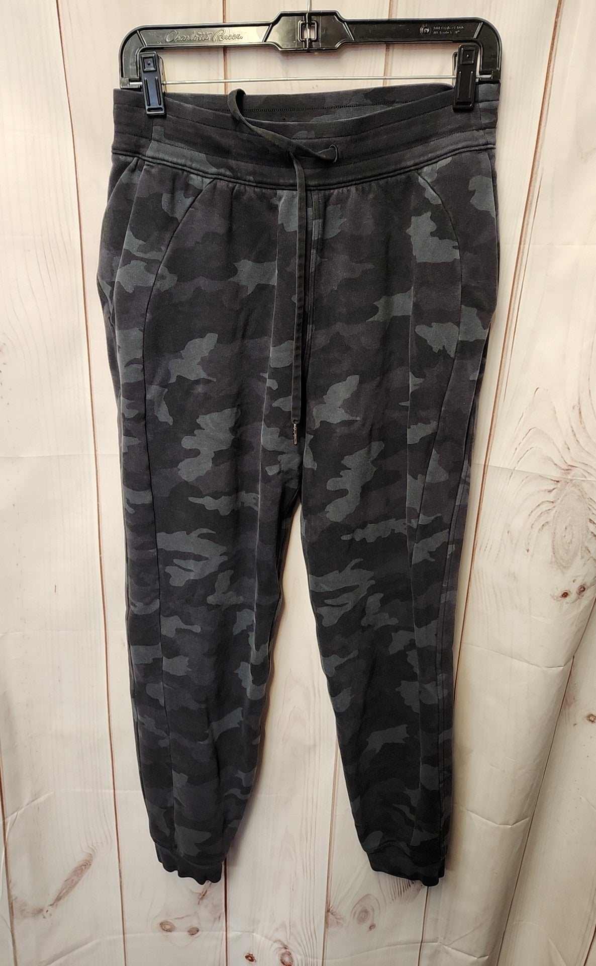 Lululemon Women's Size 8 Gray Camo Sweatpants