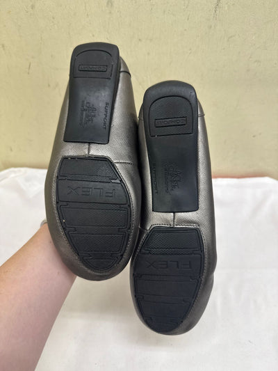 Lifestride Women's Size 9 Silver Flats Shoes