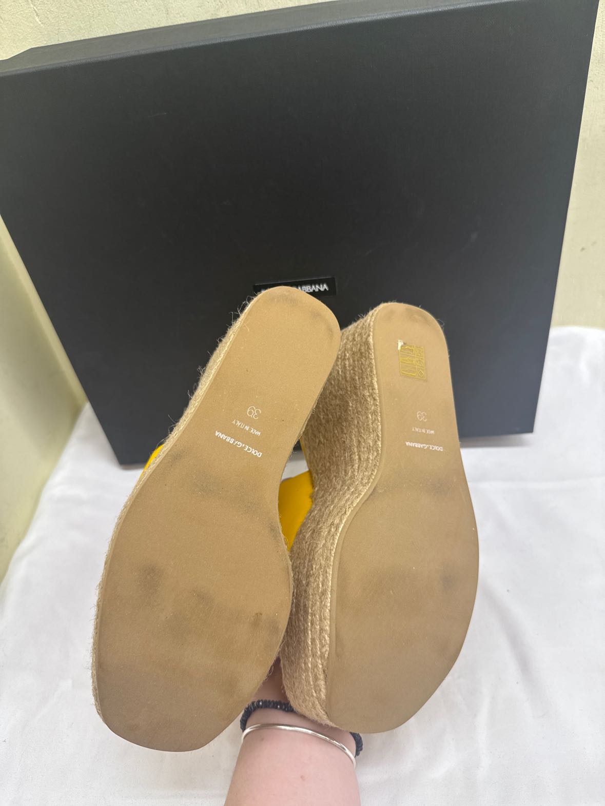 Dolce & Gabbana Women's Size 39 = 8-1/2 Yellow Sandals Shoes