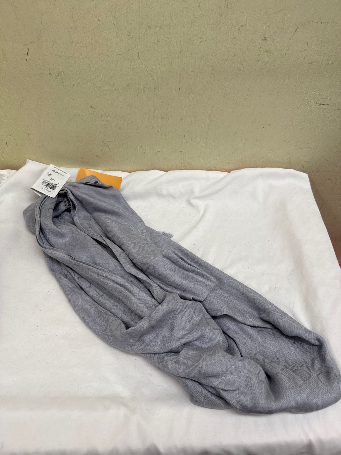 NWT Calvin Klein Gray Dress Scarf