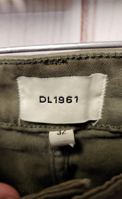 DL 1961 Men's Size 35x32 Green Pants
