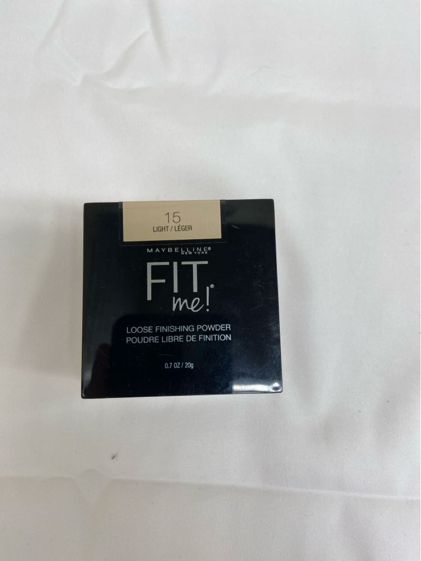Maybelline Fit Me Loose Finishing Powder 15 Light Cosmetic