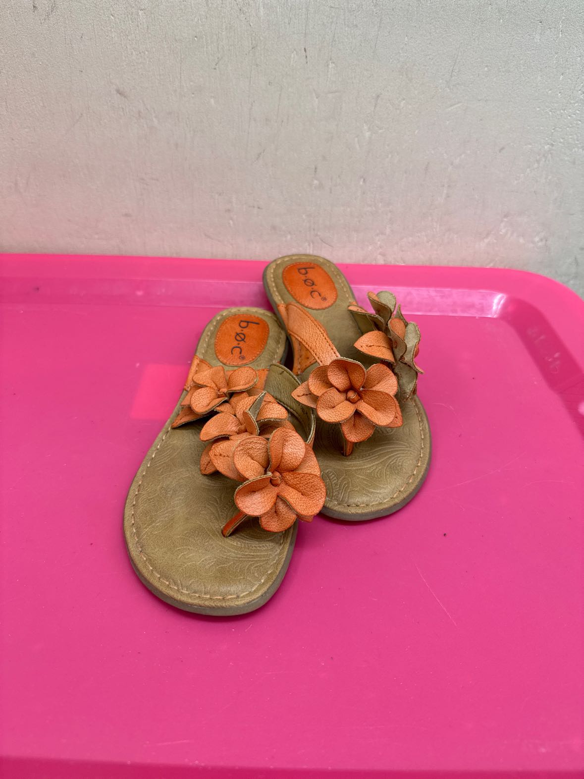 Boc Women's Size 6 Orange Sandals