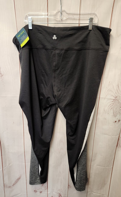 NWT Tek Gear Women's Size 3X Gray & Black Leggings