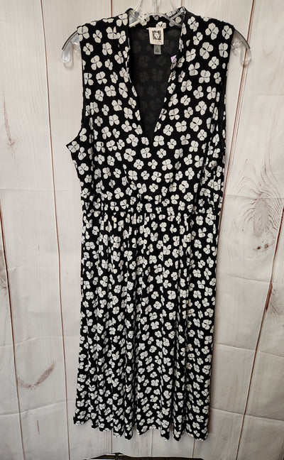 Anne Klein Women's Size 1X Black Floral Dress