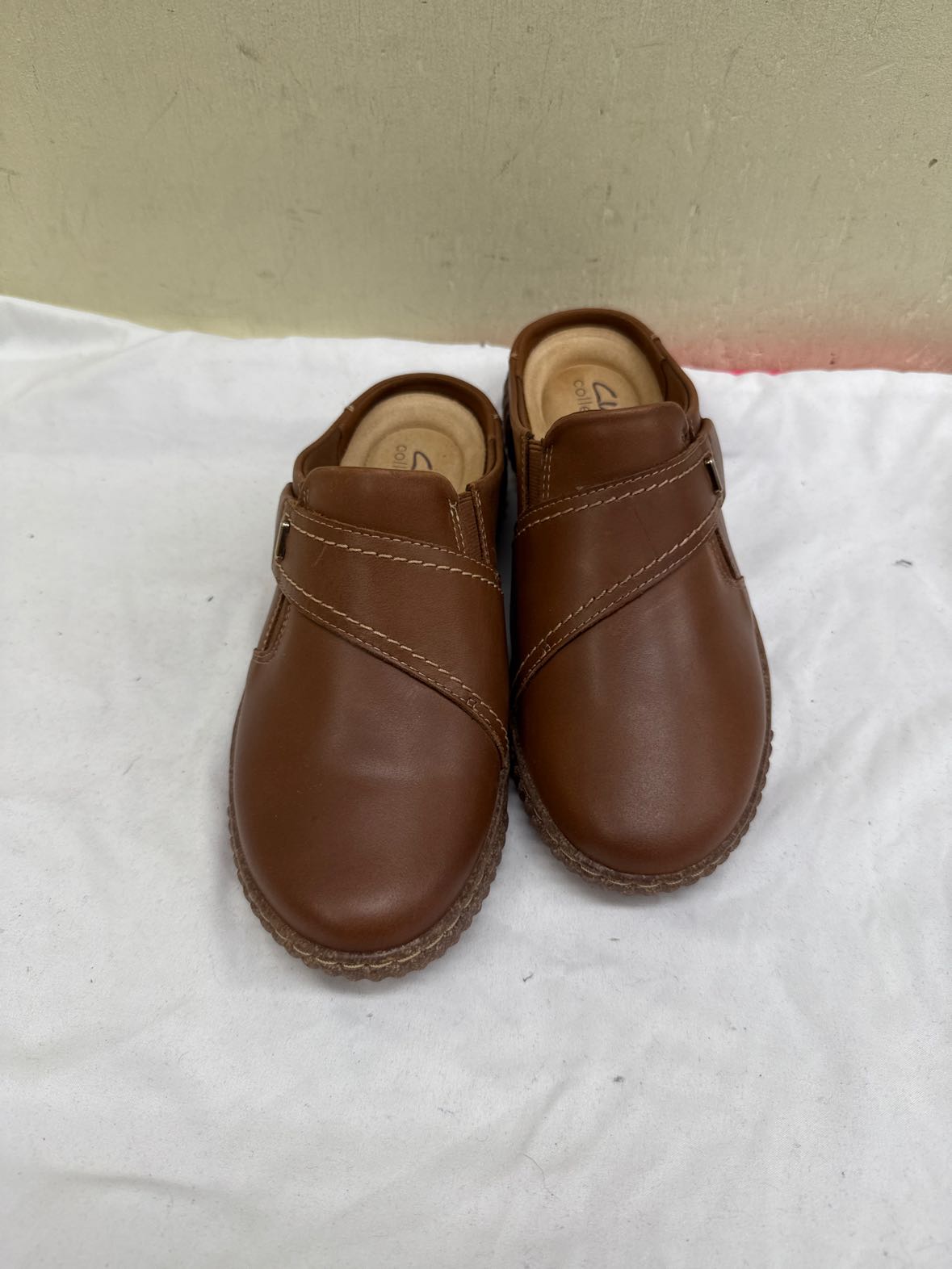 Clarks Women's Size 6-1/2 Brown Flats Shoes