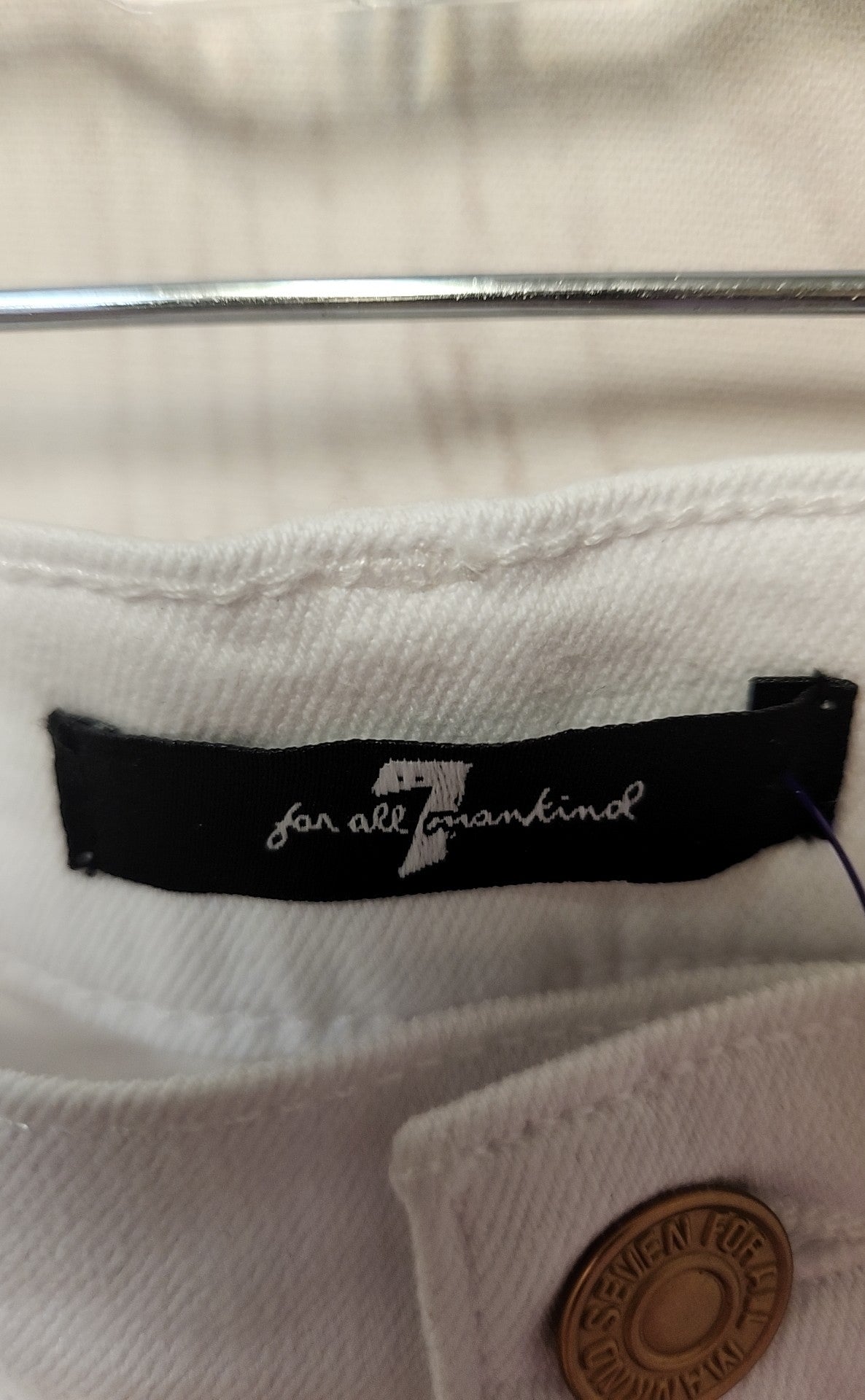 NWT 7 For All Mankind Women's Size 31 (11-12) White Shorts