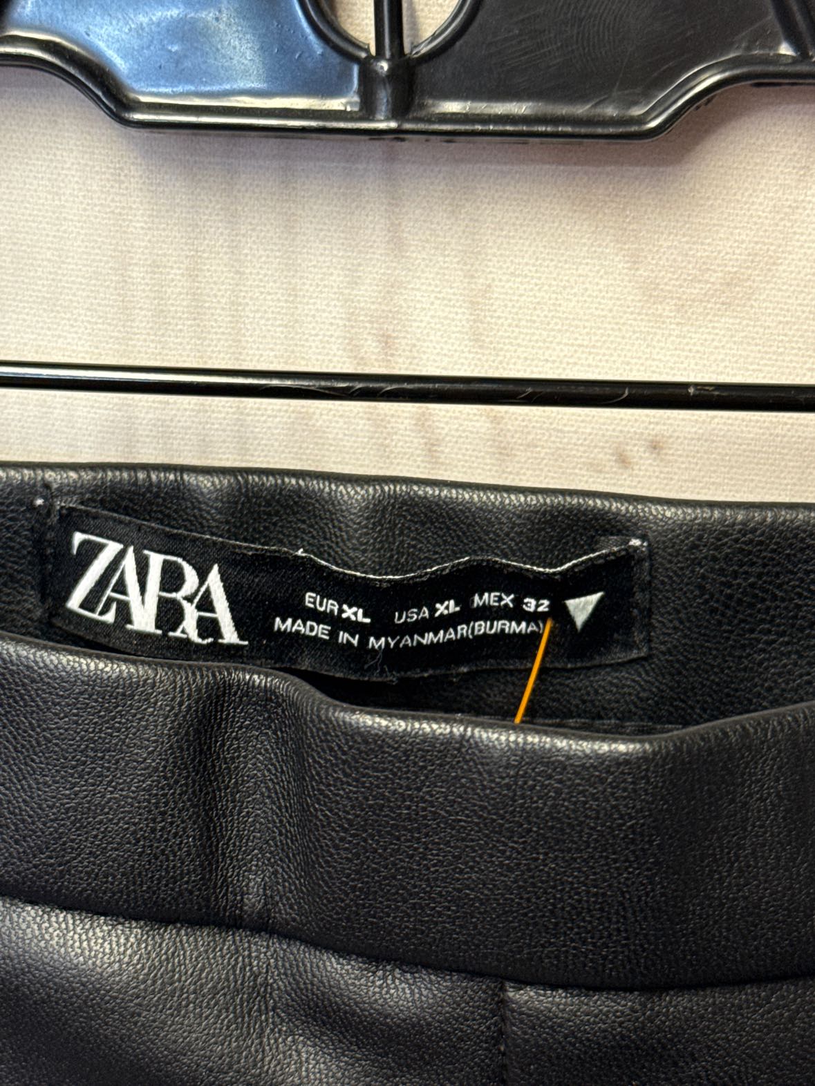 Zara Women's Size XL Black Pants