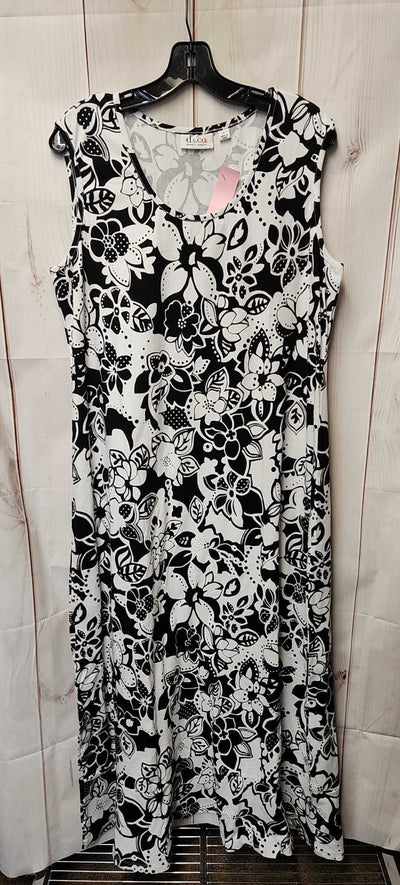 D & Co Women's Size XL White & Black Dress