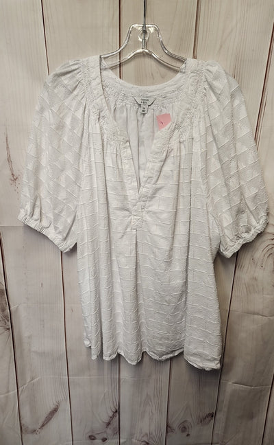 Crown & Ivy Women's Size 3X White Short Sleeve Top
