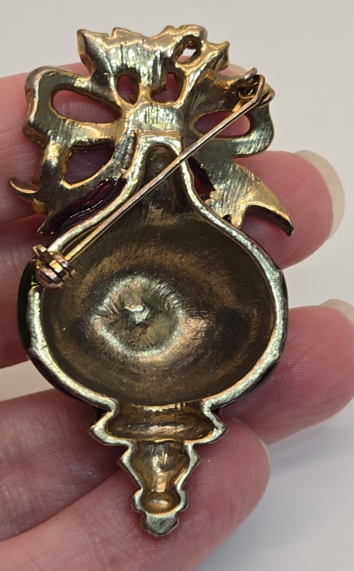 Ornament Brooch Pin