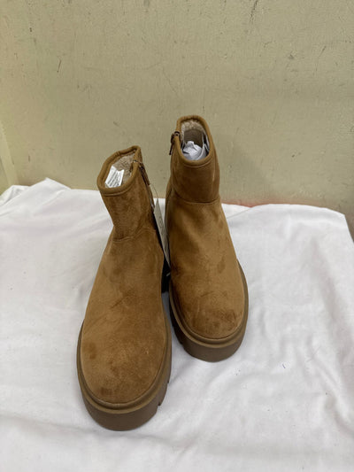 NWT No Boundaries Women's Size 8 Tan Boots Shoes
