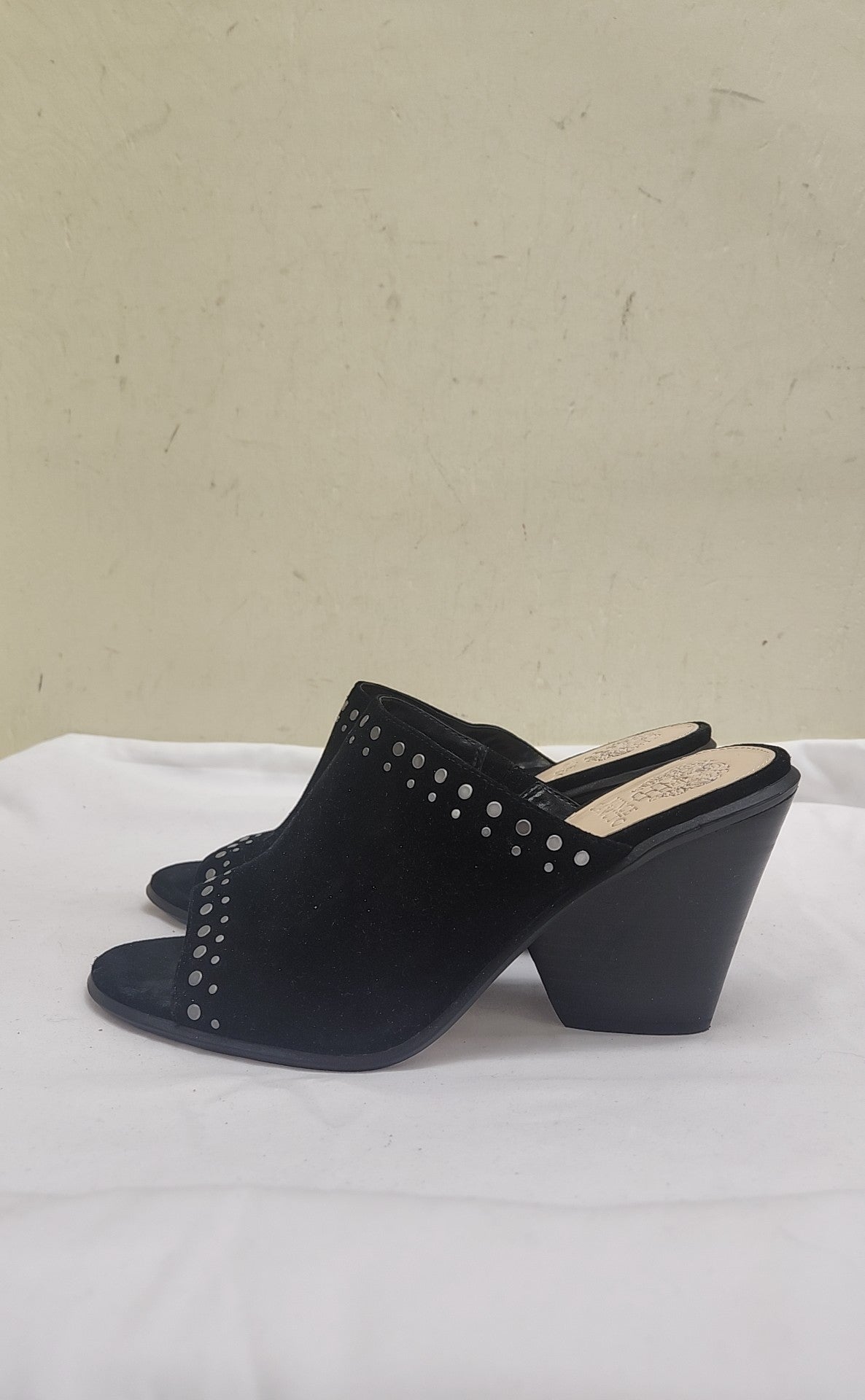 Vince Camuto Women's Size 10 Black Sandals Shoes
