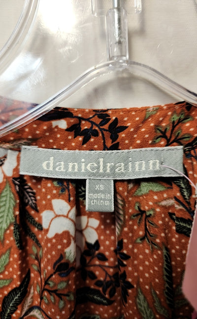 Danielrainn Women's Size XS Brown Sleeveless Top