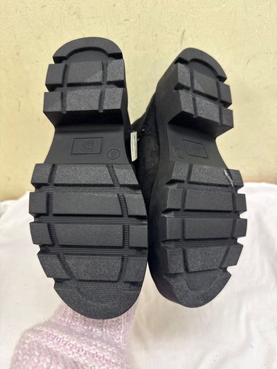 NWT No Boundaries Women's Size 8 Black Boots Shoes