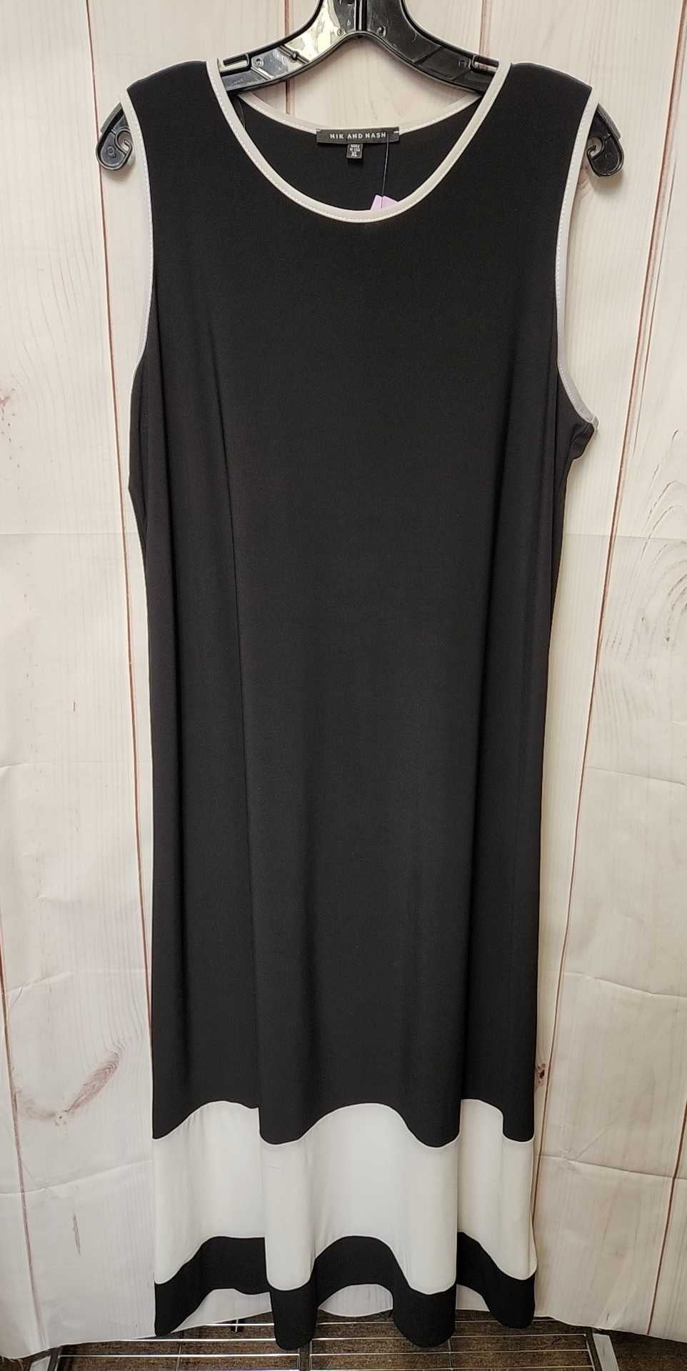 Nik and Nash Women's Size XL Black Dress