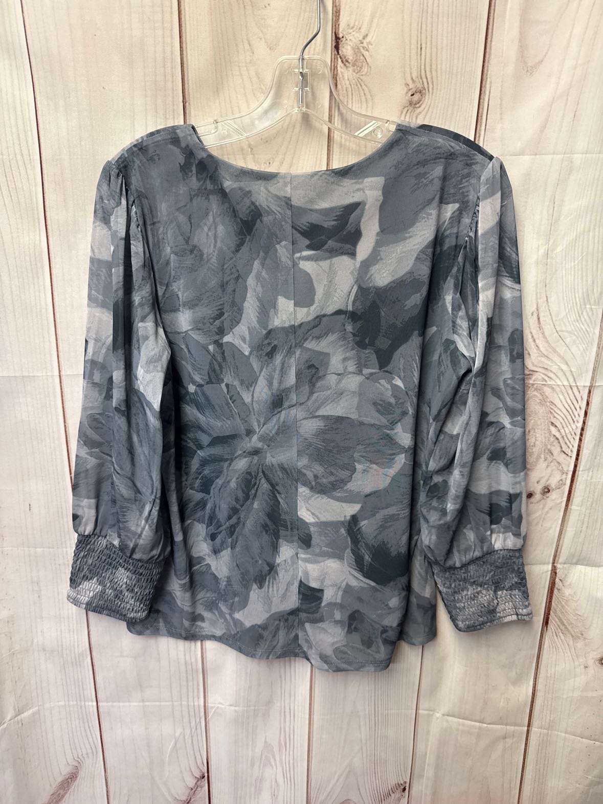 G by Giuliana Women's Size S Gray Floral Long Sleeve Top