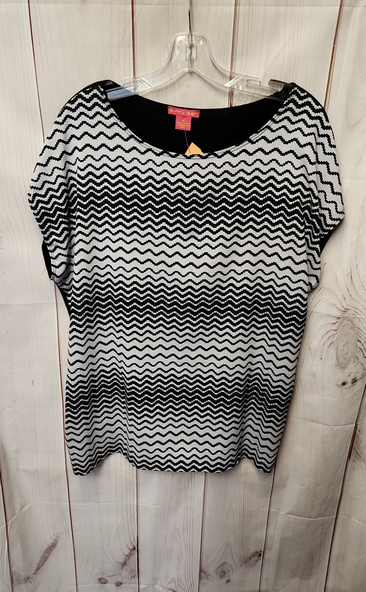 Sunny Leigh Women's Size XL Black & White Short Sleeve Top