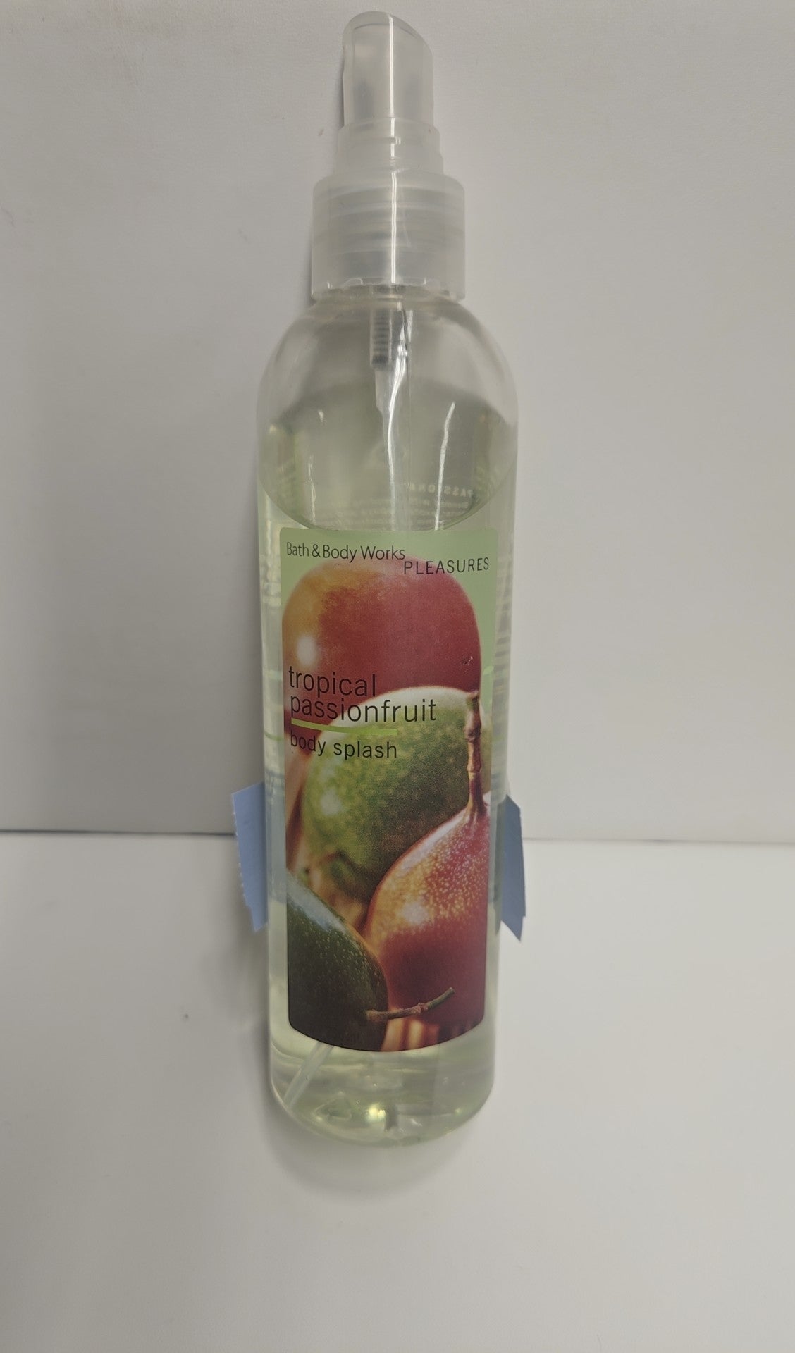 Bath & Body Works Tropical Passionfruit Body Splash 8fl oz Perfume
