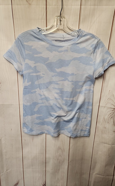 Athleta Women's Size XS Blue Camo Short Sleeve Top
