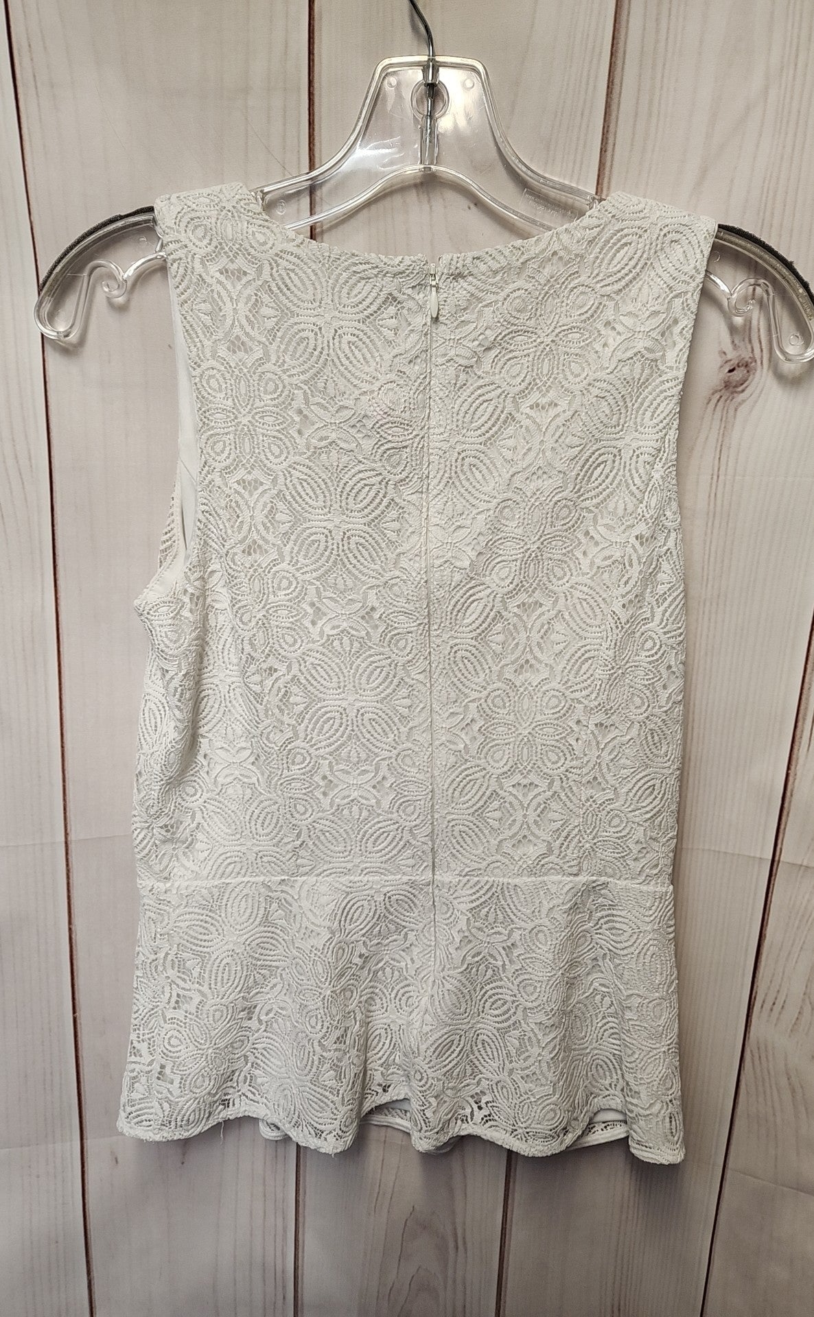 White House Black Market Women's Size 6 White Sleeveless Top