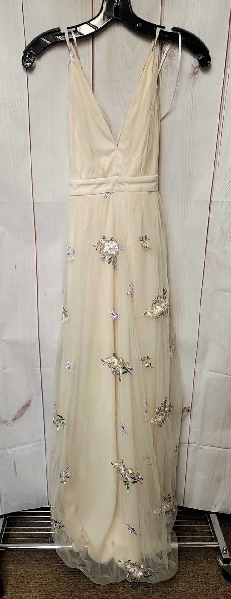 NWT Lulus Women's Size XS Beige Floral Dress