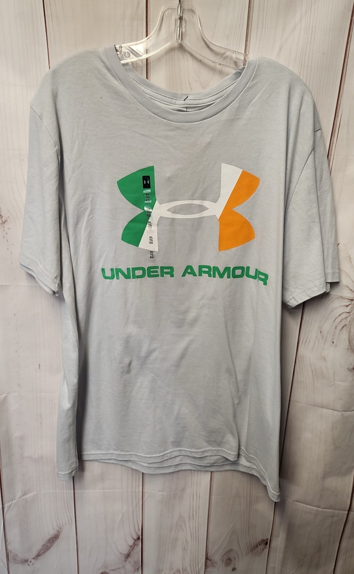 NWT Under Armour Men's Size XL Gray Shirt