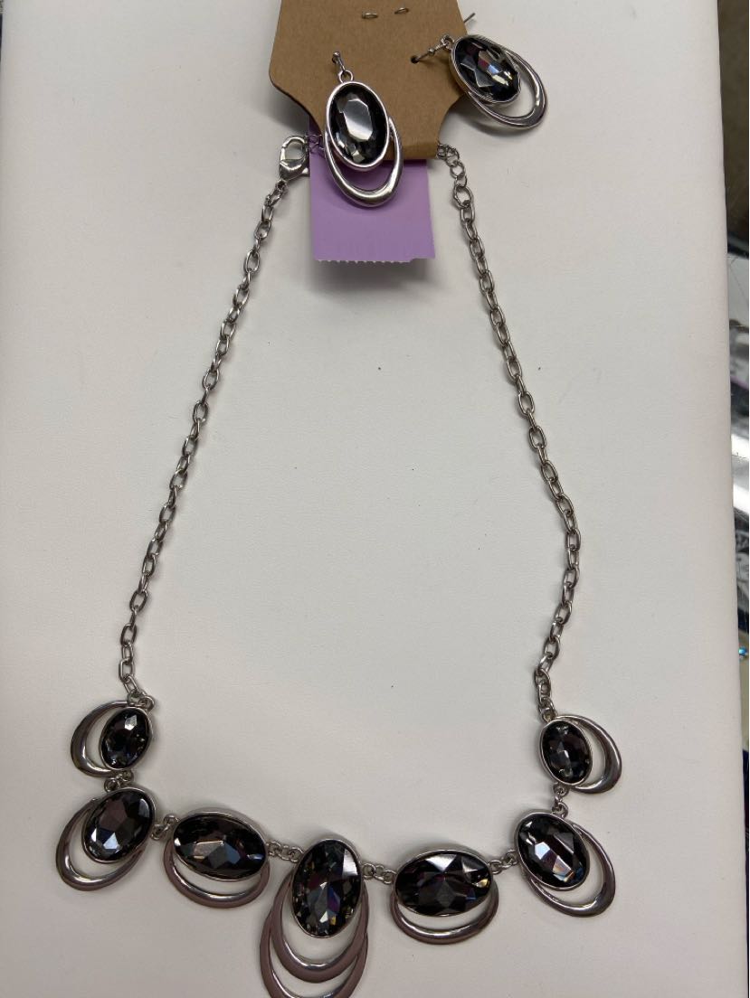 C 1945 Silver Jewelry Set - Necklace & Earrings