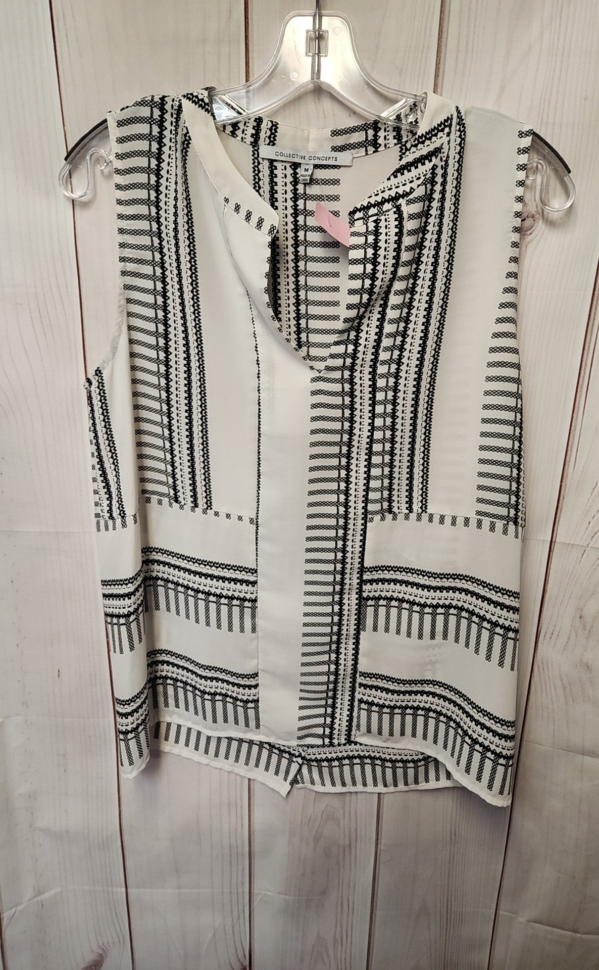 Collective Concepts Women's Size M White Sleeveless Top