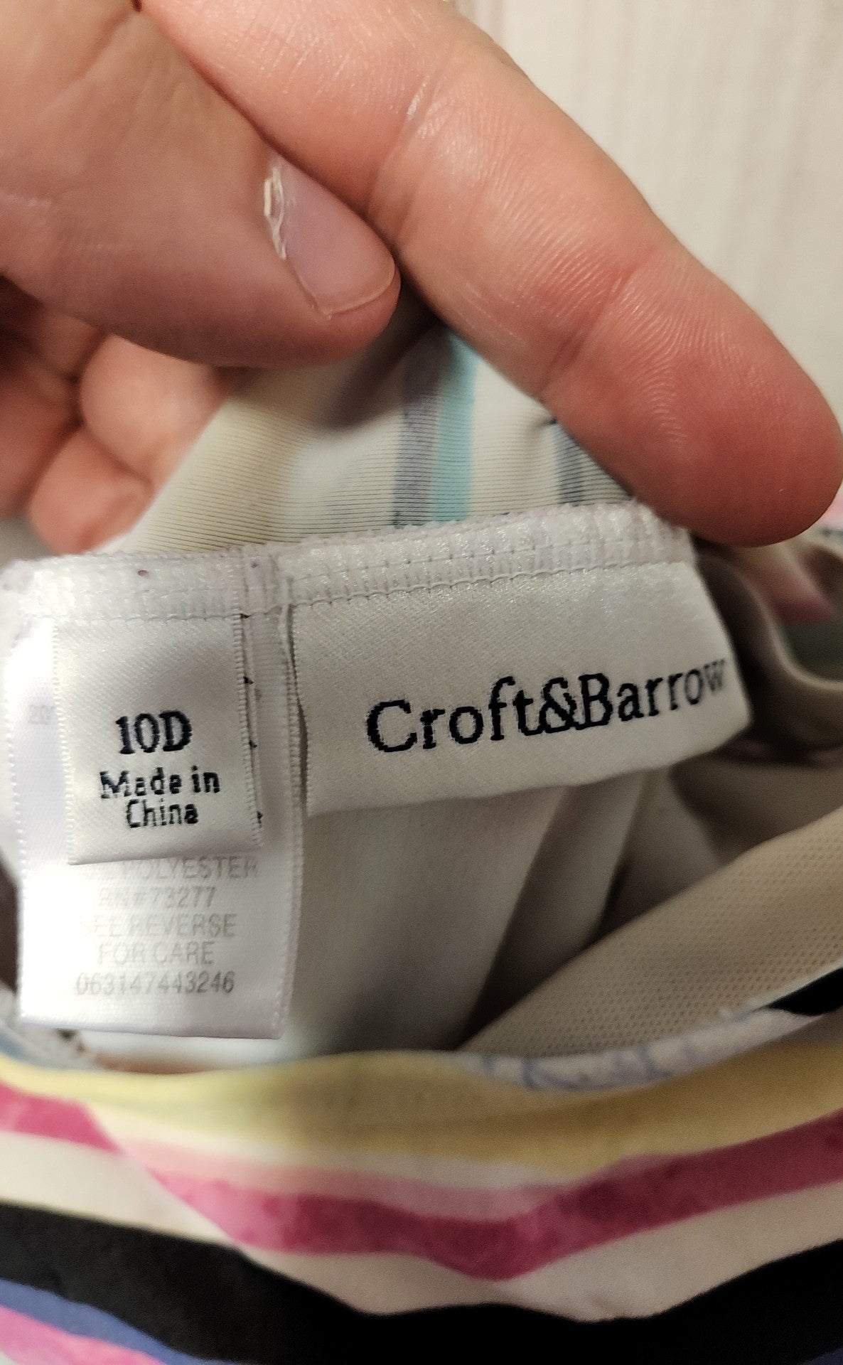 Croft & Barrow Women's Size 10D Multi-Color Swim Top