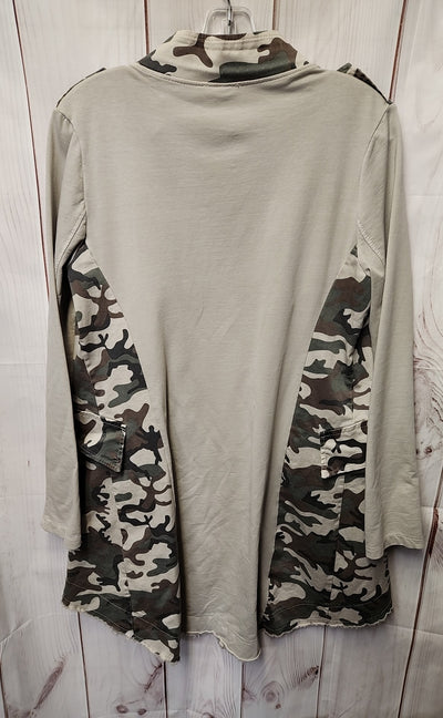 Suzy D London Women's Size M Brown Camo Cardigan