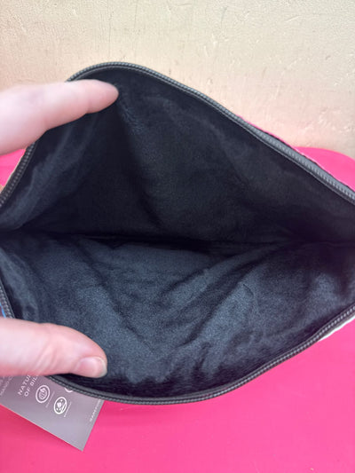 Rareform Pouch