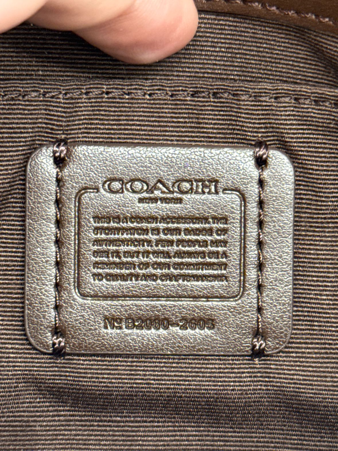 Coach 2605 Beige Leather Clutch w/ Crossbody Chain