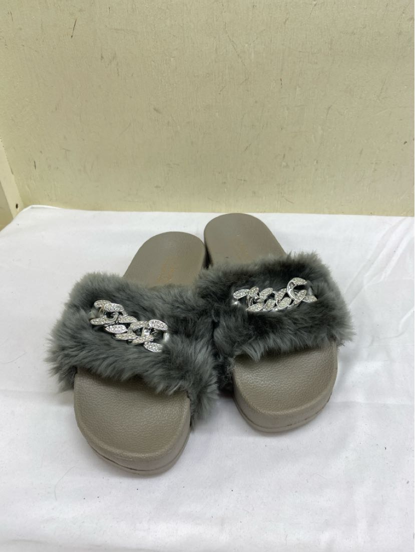 Catherine Women's Size 40 = 9-1/2 Gray Sandals Shoes