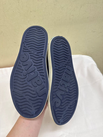 Native Boy's Size 4 Navy Shoes