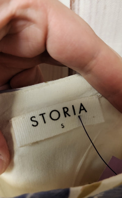 Storia Women's Size S White Floral Dress
